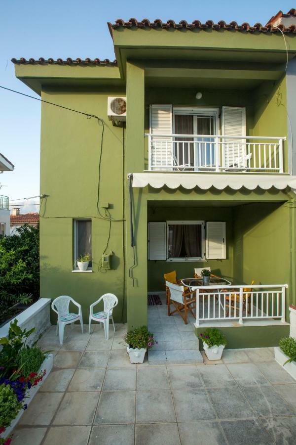 Marietta'S Townhouse Villa อาร์กอสโตลี ภายนอก รูปภาพ