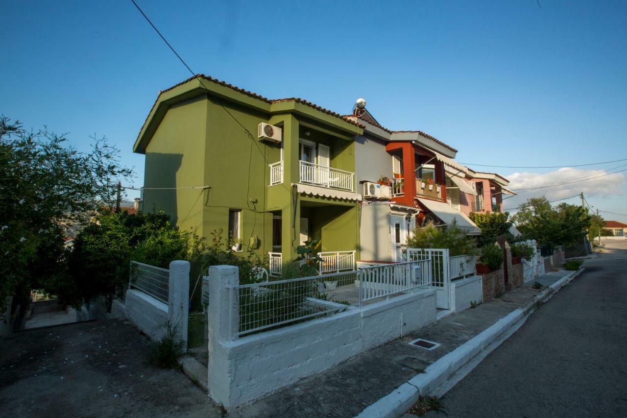 Marietta'S Townhouse Villa อาร์กอสโตลี ภายนอก รูปภาพ