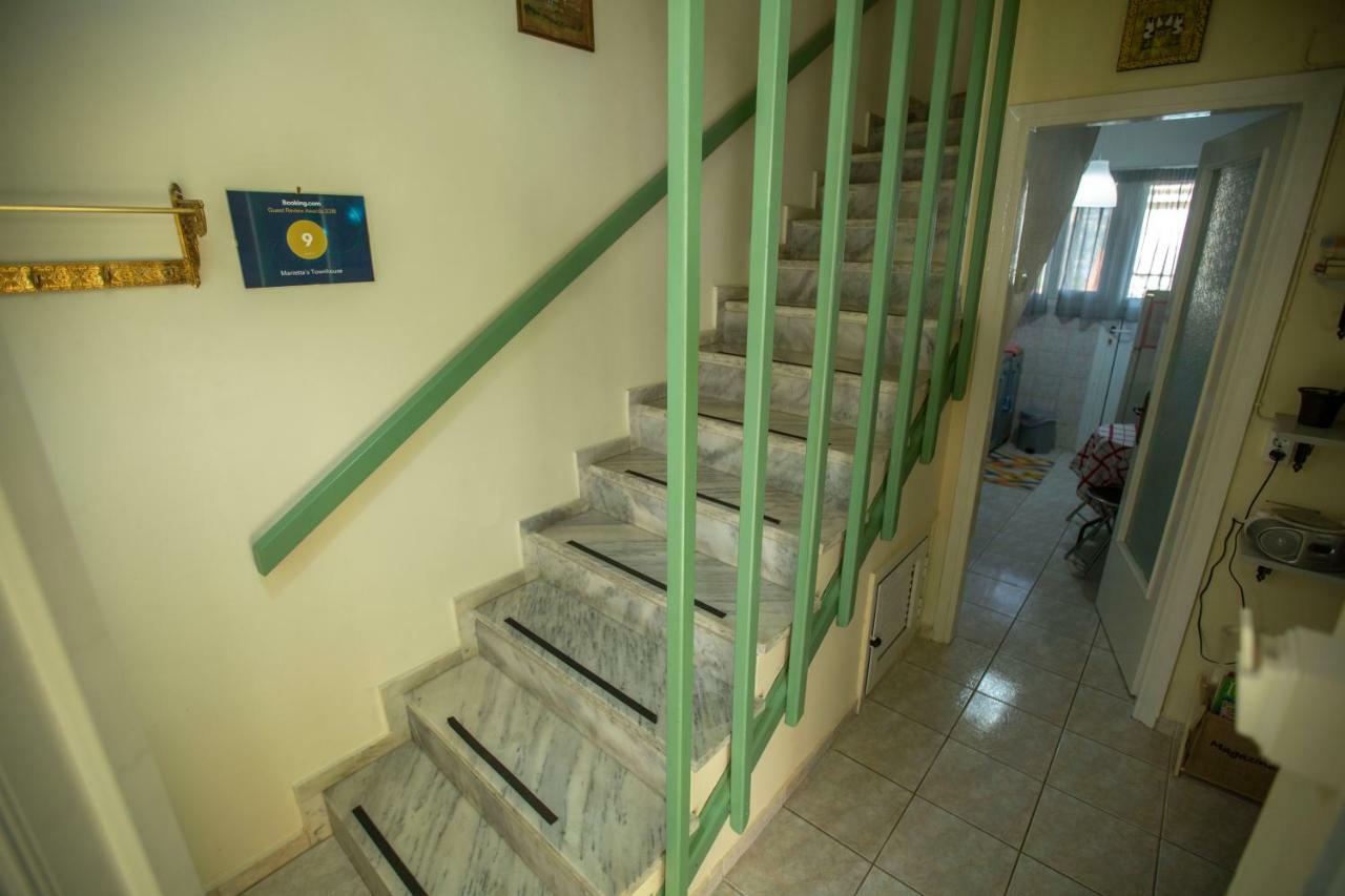 Marietta'S Townhouse Villa อาร์กอสโตลี ภายนอก รูปภาพ
